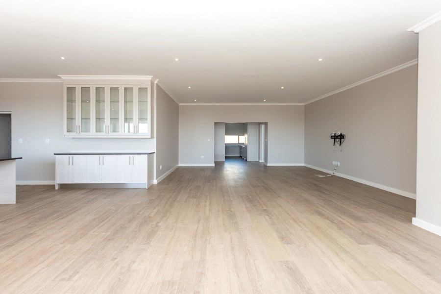 4 Bedroom Property for Sale in Myburgh Park Western Cape
